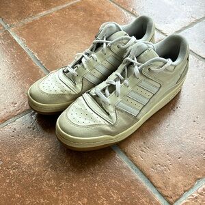 Addidas Forum low sneakers